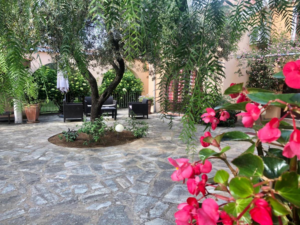 Domaine Le Clos Des Oliviers Sorbo-Ocagnano Exterior photo
